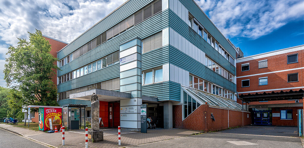 Das Gebäude des KRH Klinikum Agnes Karll Laatzen